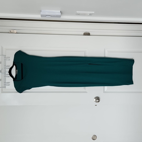 Fashion Nova Ribeed Midi Dress - Picture 3 of 7